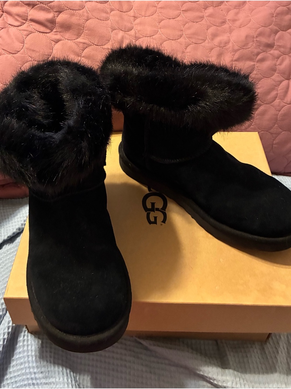 UGG Black Faux Fur Cuff Suede Winter Boots like new - Picture 4 of 5